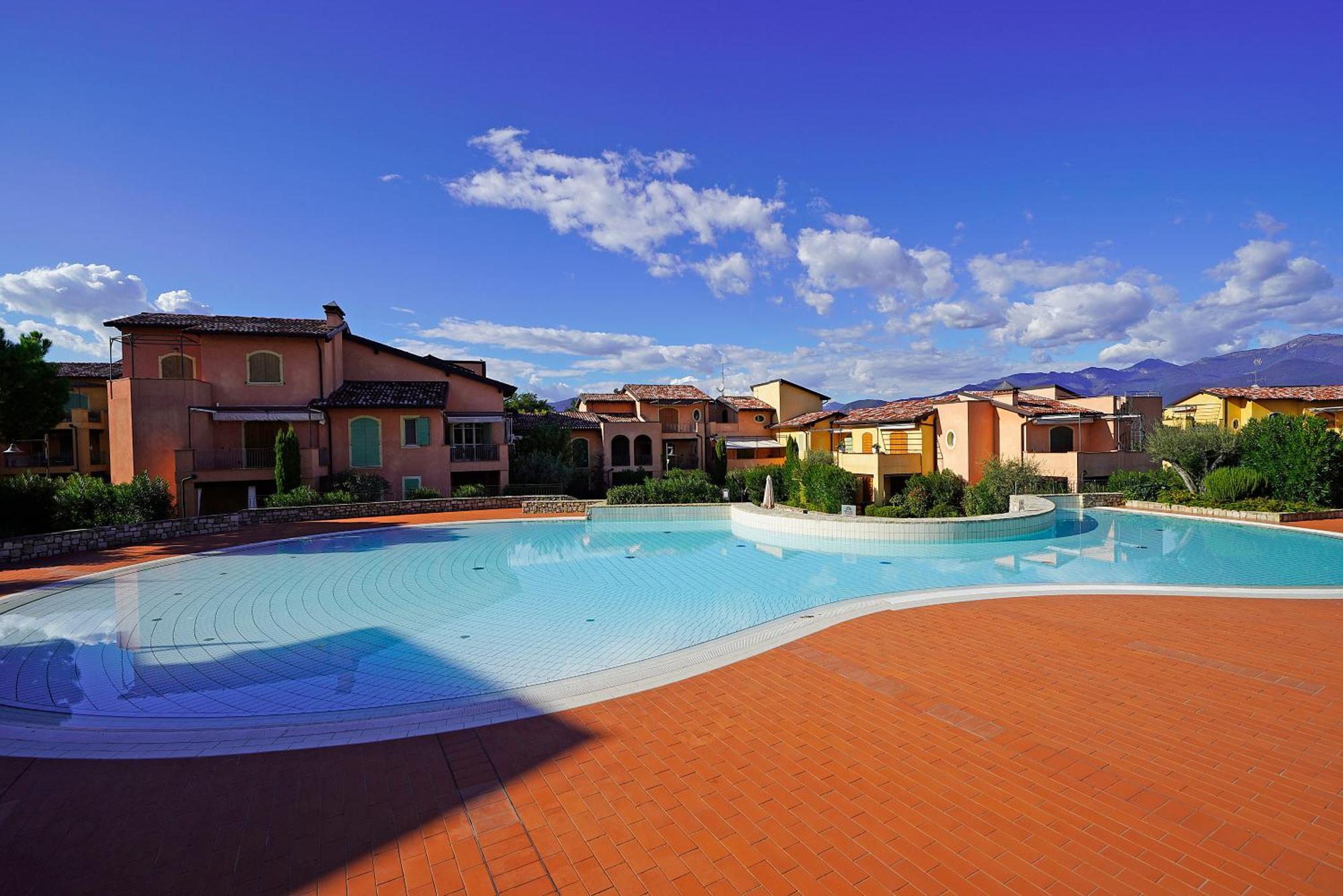 Borgo Del Torchio - Gardagate Manerba del Garda Exterior foto